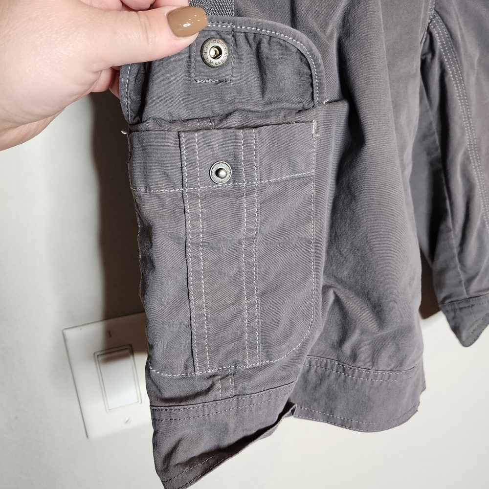 Kuhl Splash Cargo Bermuda Hiking Grey Shorts 6 Pockets Women's Size 12 - Picture 14 of 16